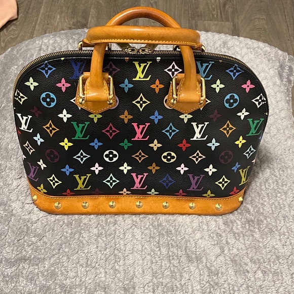 Louis Vuitton Collection 2022, Accessories, SLG's & Handbags